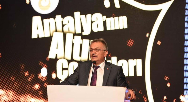 Vali Yazıcı Antalyanın Altın Çocuklarını Tebrik Etti 01