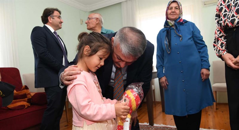 Şehitlerimize Minnet Ve Şükran Borçluyuz 02
