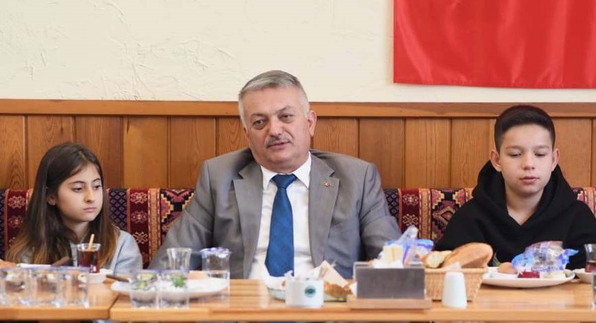 01 Güzel Bir İnsan Yetiştirmek Bu Dünyadaki En Fevkalade Şey
