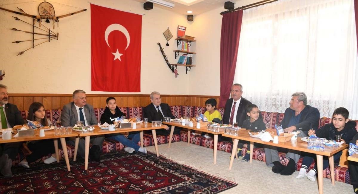 02 Güzel Bir İnsan Yetiştirmek Bu Dünyadaki En Fevkalade Şey
