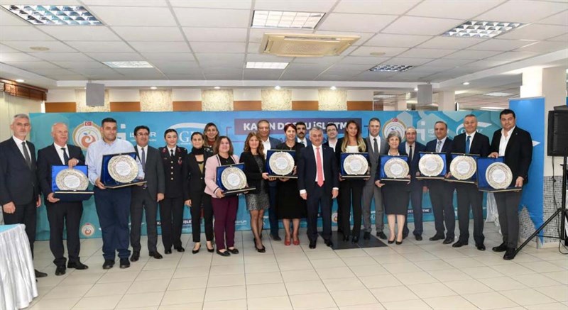 Güçlü Kadın Güçlü Türkiye 04