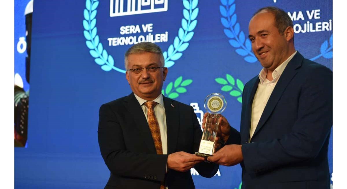Antalya Hem Tarımı Hem Turizmi Profesyonelce Yapıyor 02