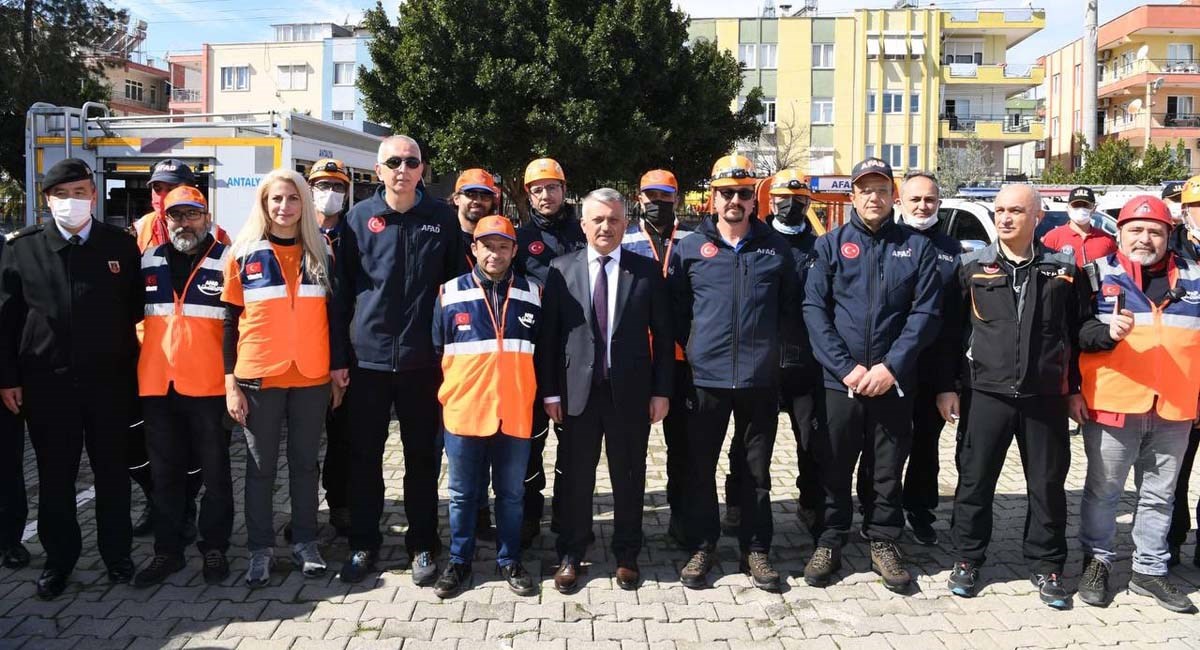 Vali Yazıcı Deprem Anı ve Tahliye Tatbikatına Katıldı 09