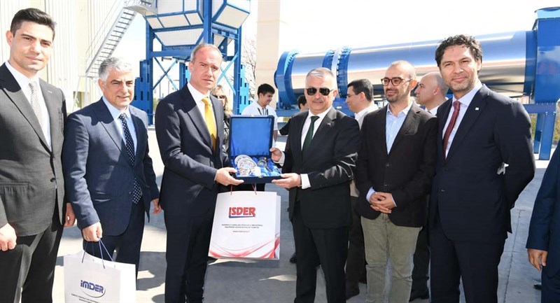 Vali Yazıcı KOMATEK Fuarına Katıldı 08