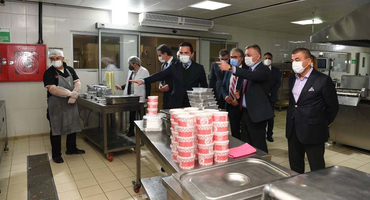 Vali Yazici ASB’deki Firma Ziyaretlerine Devam Ediyor 02
