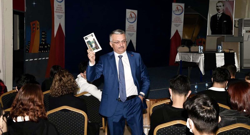 Vali Yazıcı Kemerde Öğrencilerle ve Okul Müdürleriyle Buluştu 06