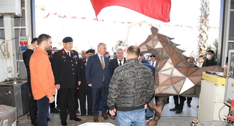 06_Vali_Yazıcı_Gaziler_Sanayi_Sitesi_Esnafı_İle_Bir_Araya_Geldi