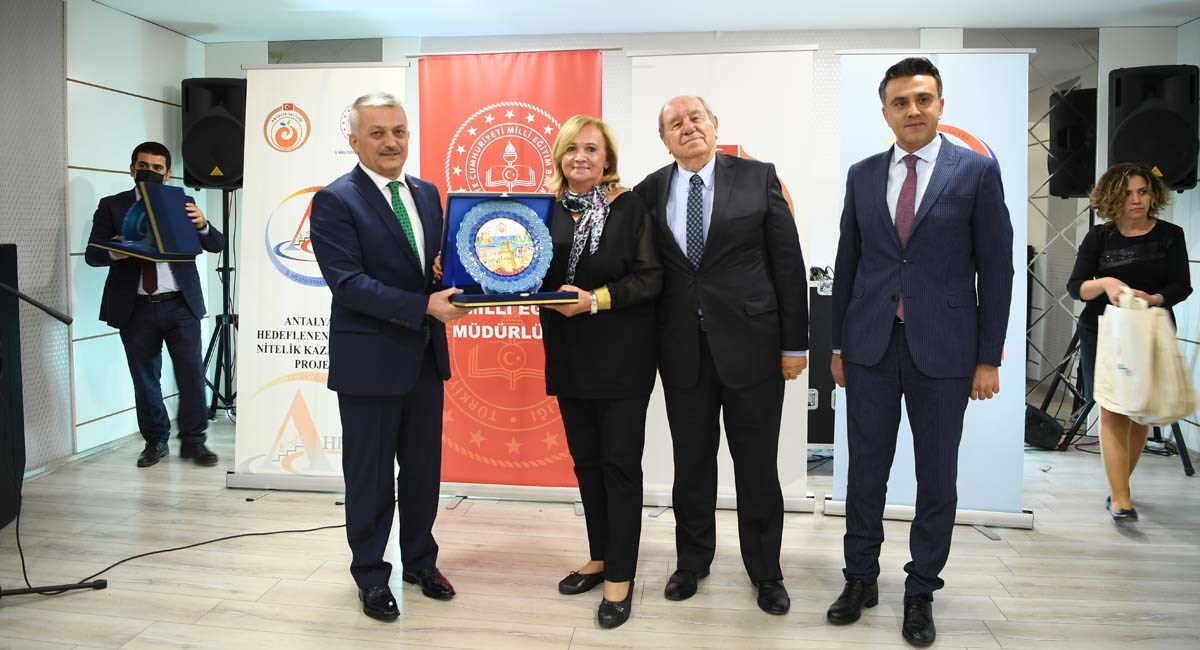 06 Türk Milletinin Yardımlaşma Tezahürünün En Güzel Örneğisiniz