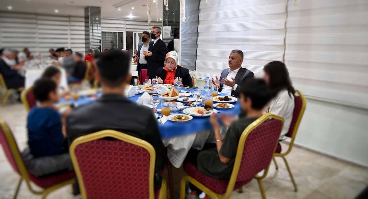 Devlet Koruması Altındaki Çocuklarla İftar 01