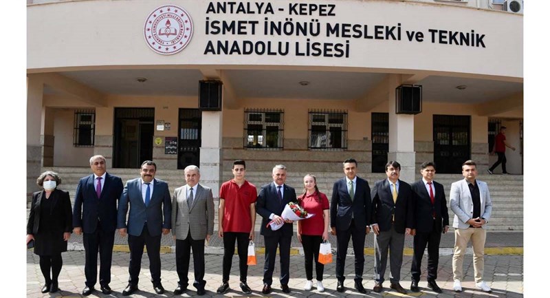 Makamımı Ve Gücümü İyi İnsan Yetiştirmek İçin Kullandım 01