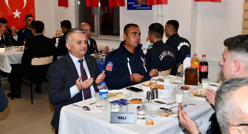 Allah Tuttuğunuz Oruçları Yaptığınız İbadetleri Kabul Etsin 04