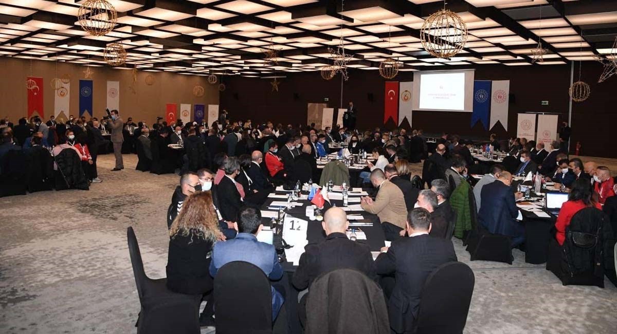Okullarda Spor Çalıştayı Vali Yazıcı Başkanlığında Yapıldı 05