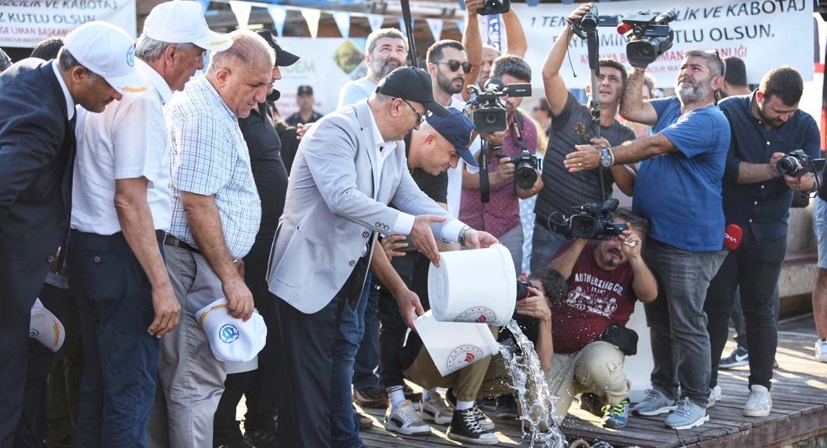 Denizcilik Ve Kabotaj Bayramı Antalyada Coşkuyla Kutlandı 02