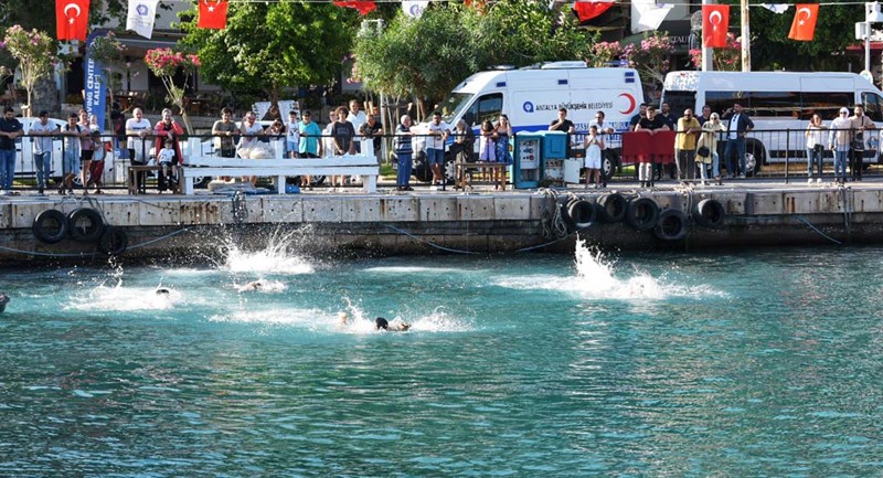 Denizcilik Ve Kabotaj Bayramı Antalyada Coşkuyla Kutlandı 07