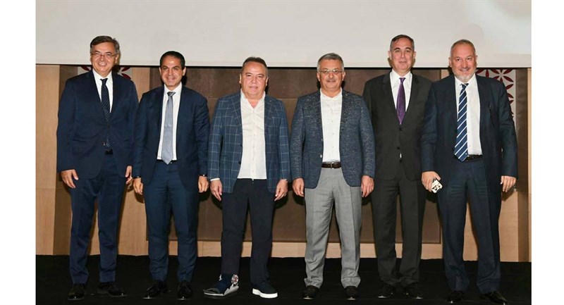 Antalya Olarak Turizmde Kaliteli Ve Güvenli Hizmet Veriyoruz 04