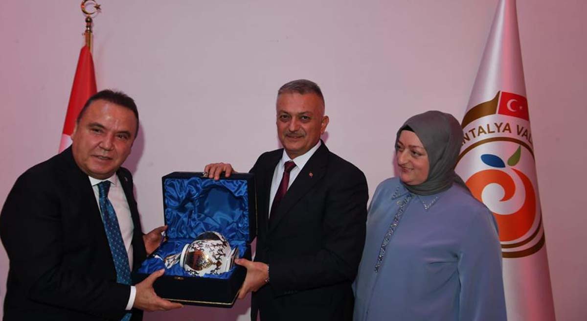 Malatya Valisi Olarak Atanan Vali Yazıcı İçin Veda Programı Düzenlendi 07