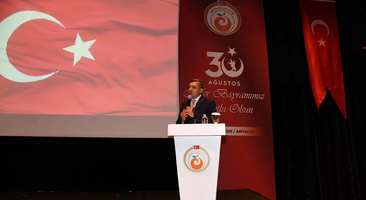 30 Ağustos Zafer Bayramı Resmi Kabul Töreni Düzenlendi 01