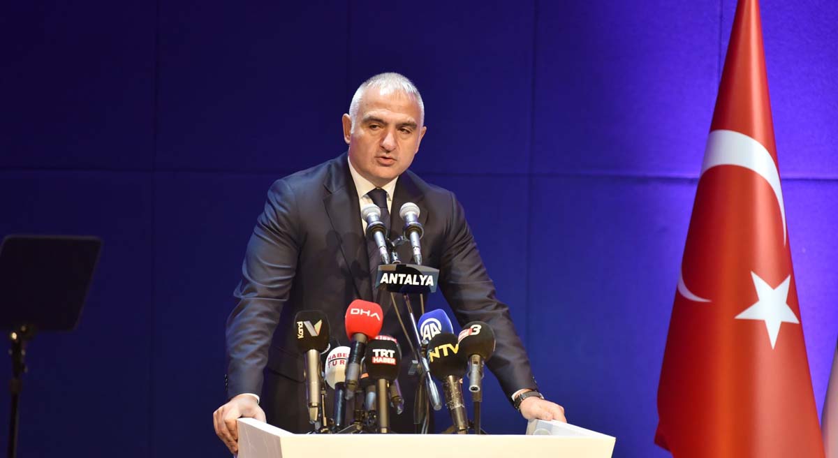 Akdenizin En Büyük Kütüphanesi Antalyanın 01