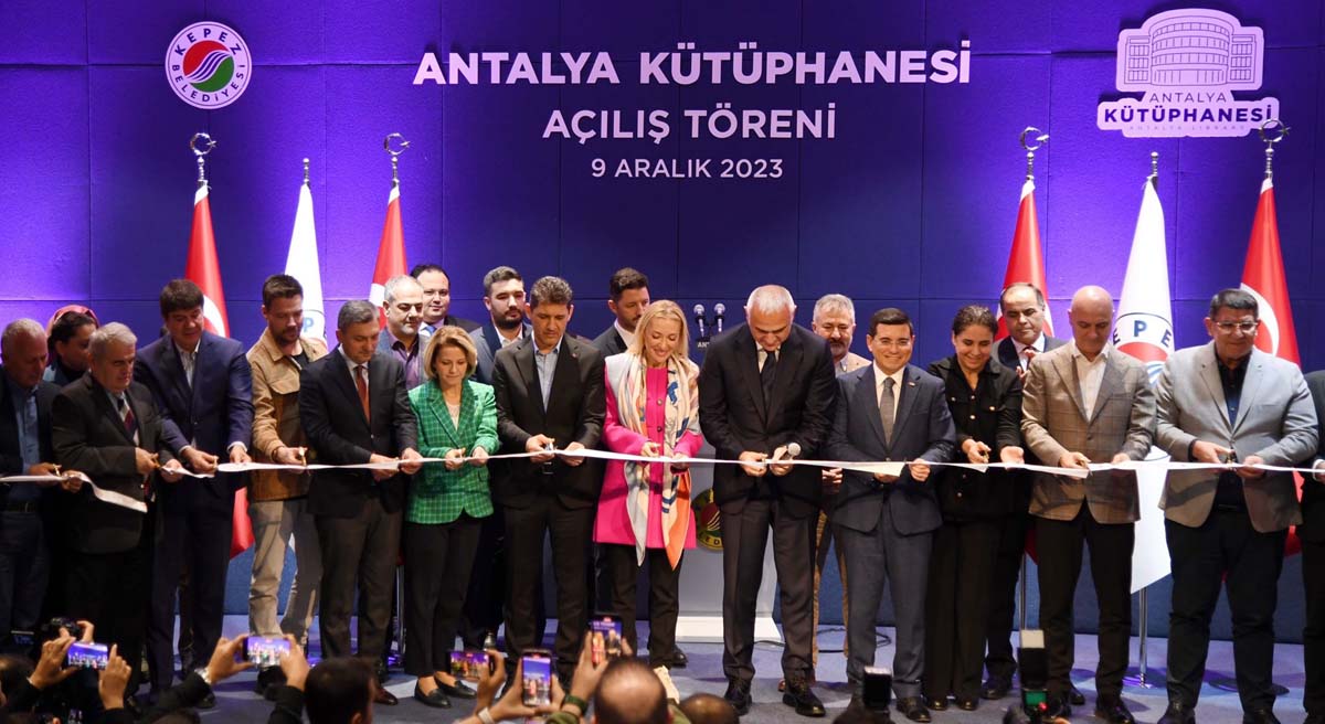 Akdenizin En Büyük Kütüphanesi Antalyanın 03