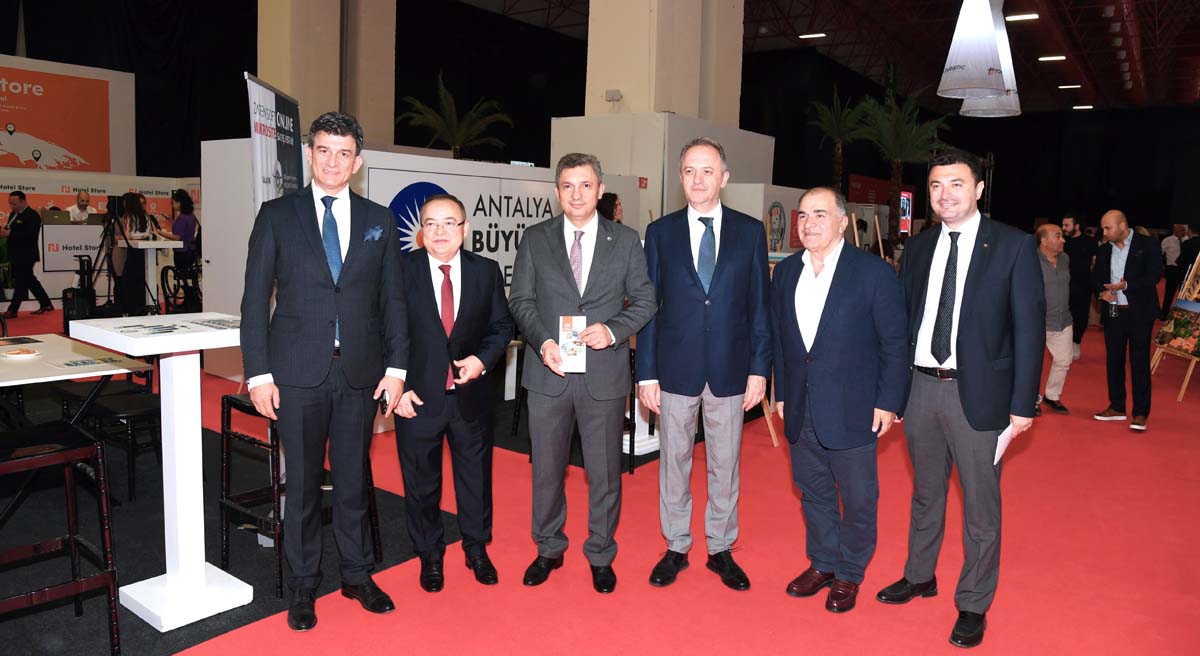 Vali Şahin Antalya Turizm Fuarının Açılış Törenine Katıldı 03