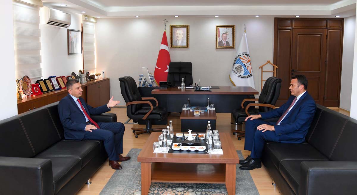 Vali Şahin Kaş İlçesini Ziyaret Etti 02