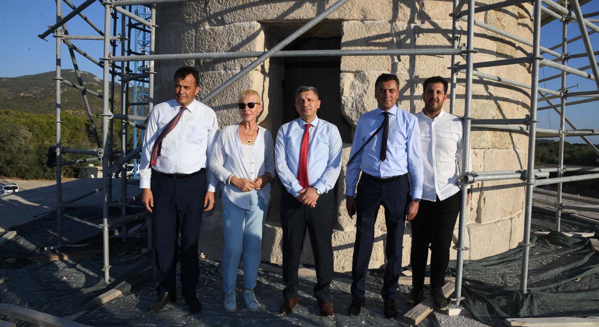 Vali Şahin Kaş İlçesini Ziyaret Etti 04