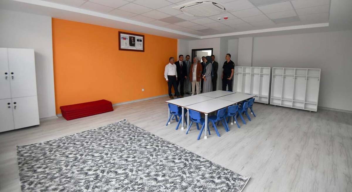 Vali Yazıcı Finike de İncelemelerde Bulundu 07