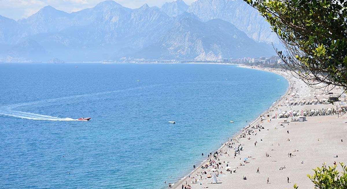 Antalya ya Hava Yoluyla Gelen Turist Sayısı 5 Milyonu Geçti 01