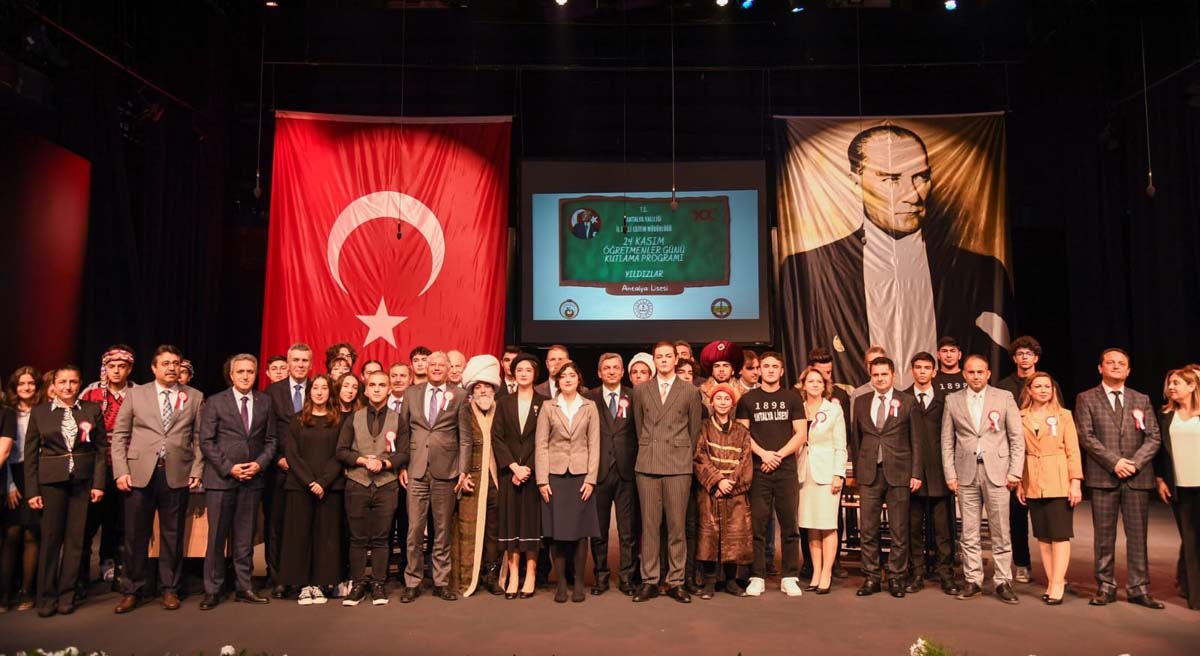 Antalyada Öğretmenler Günü Kutlandı 03