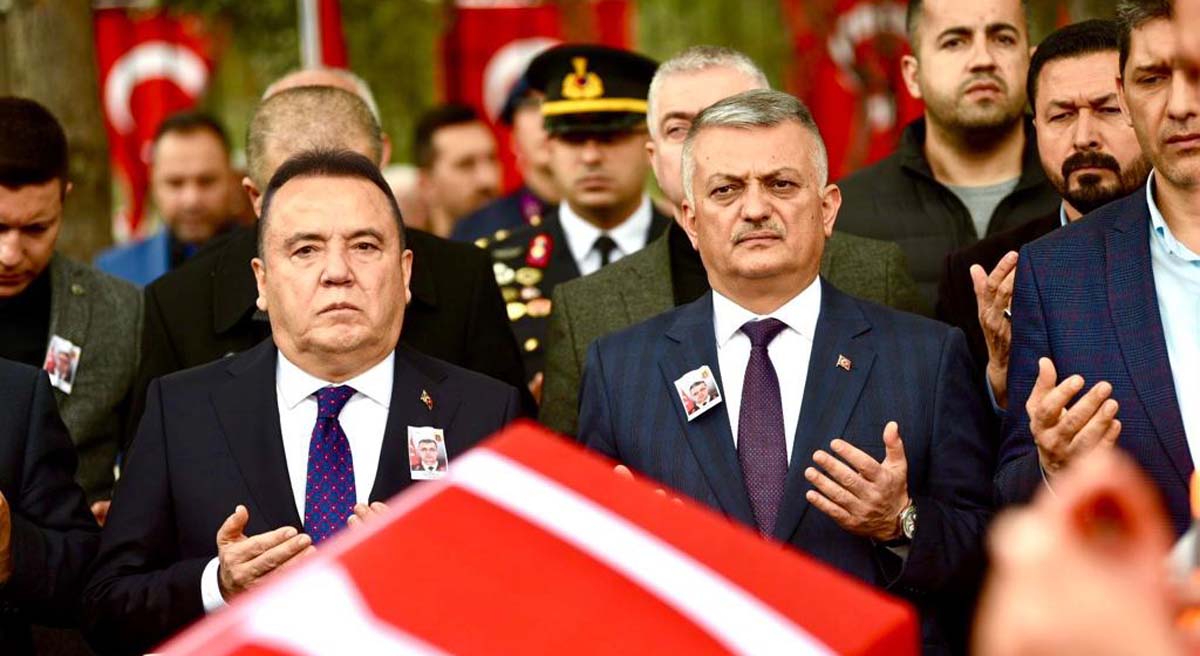Antalya Şehidini Uğurladı 04