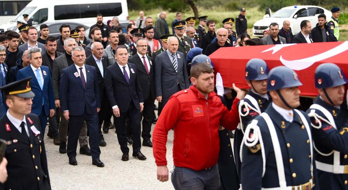 Antalya Şehidini Uğurladı 05