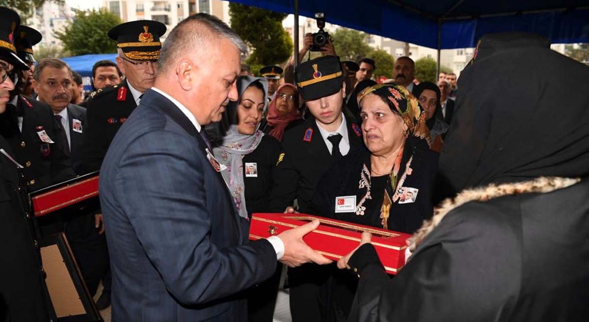 Antalya Şehidini Uğurladı 08