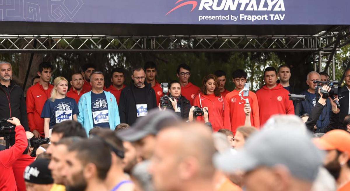 18 inci Runtalya Maratonu Gerçekleştirildi 03