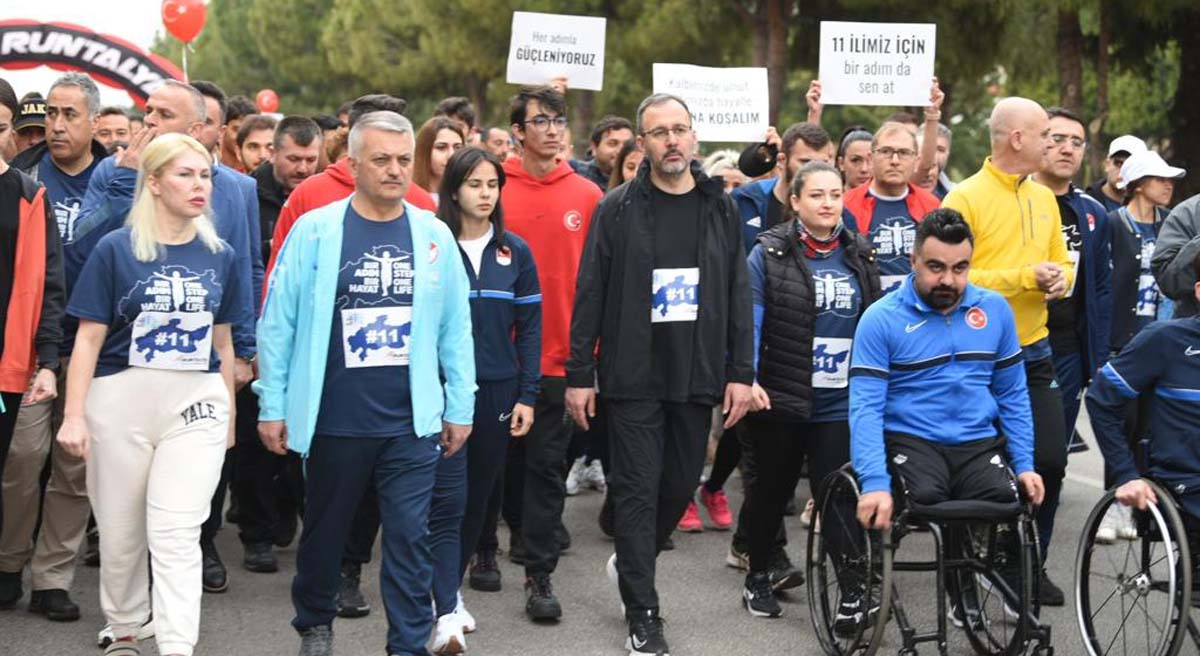 18 inci Runtalya Maratonu Gerçekleştirildi 08