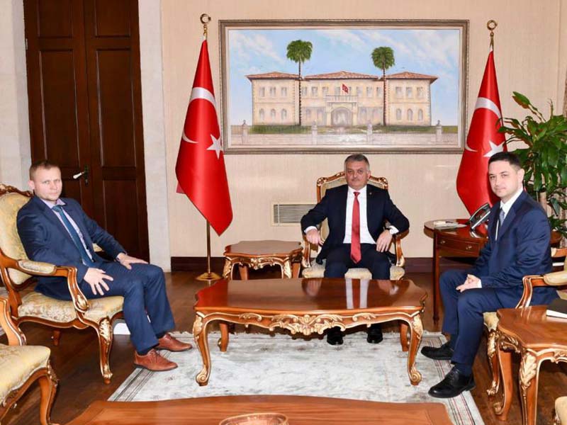Antalya, Tüm Milletlerin Kardeşçe Ve Dostça Yaşadığı Bir Şehir