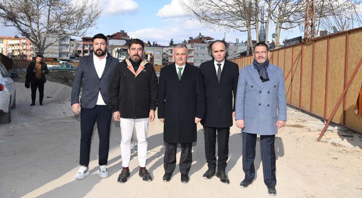 Vali Yazıcı Şefika Şevket Emel Emekliler Merkezinin Açılış Törenine Katıldı 09