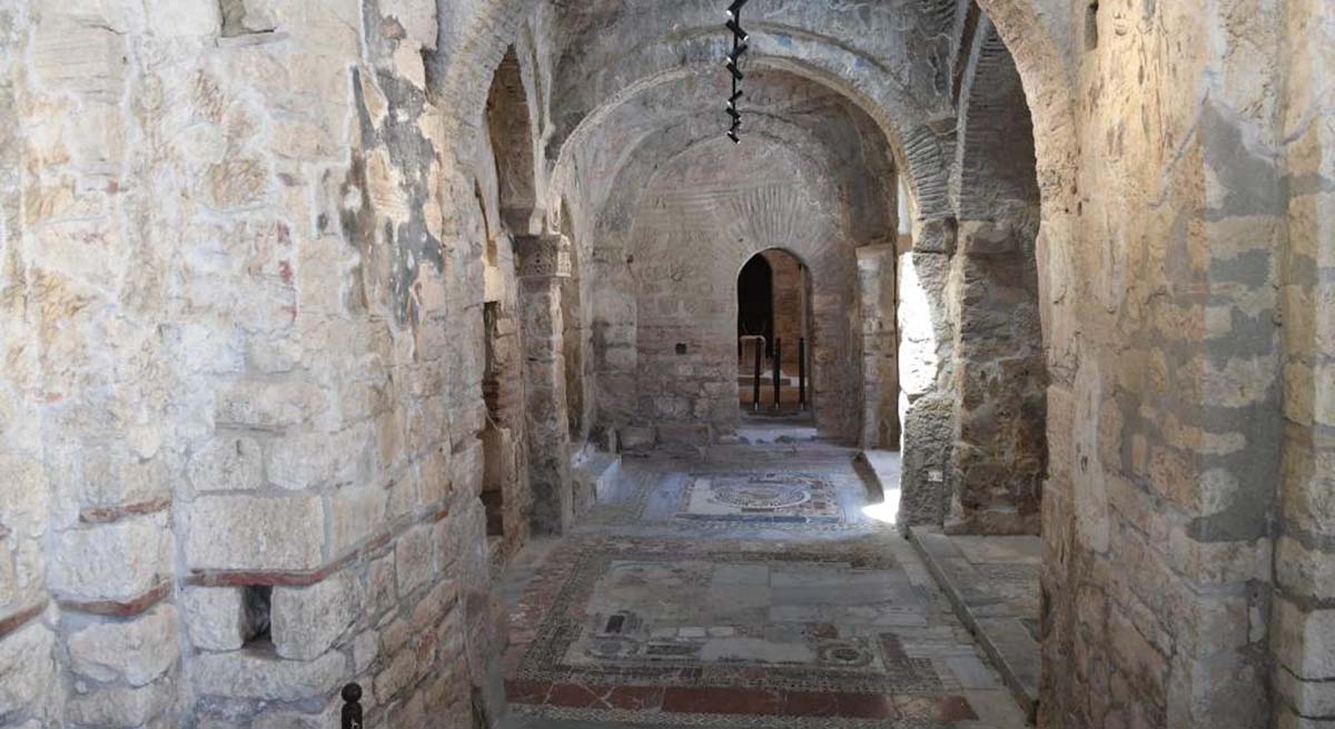 Vali Yazıcı İle Bakan Ersoy Aziz Nikolaos Anıt Müzesini Ziyaret Etti 04