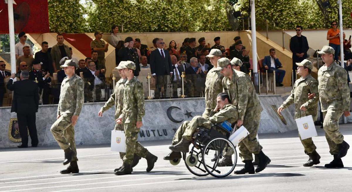 Vali Yazıcı Temsili Askerlik Ve Yemin Törenine Katıldı 10