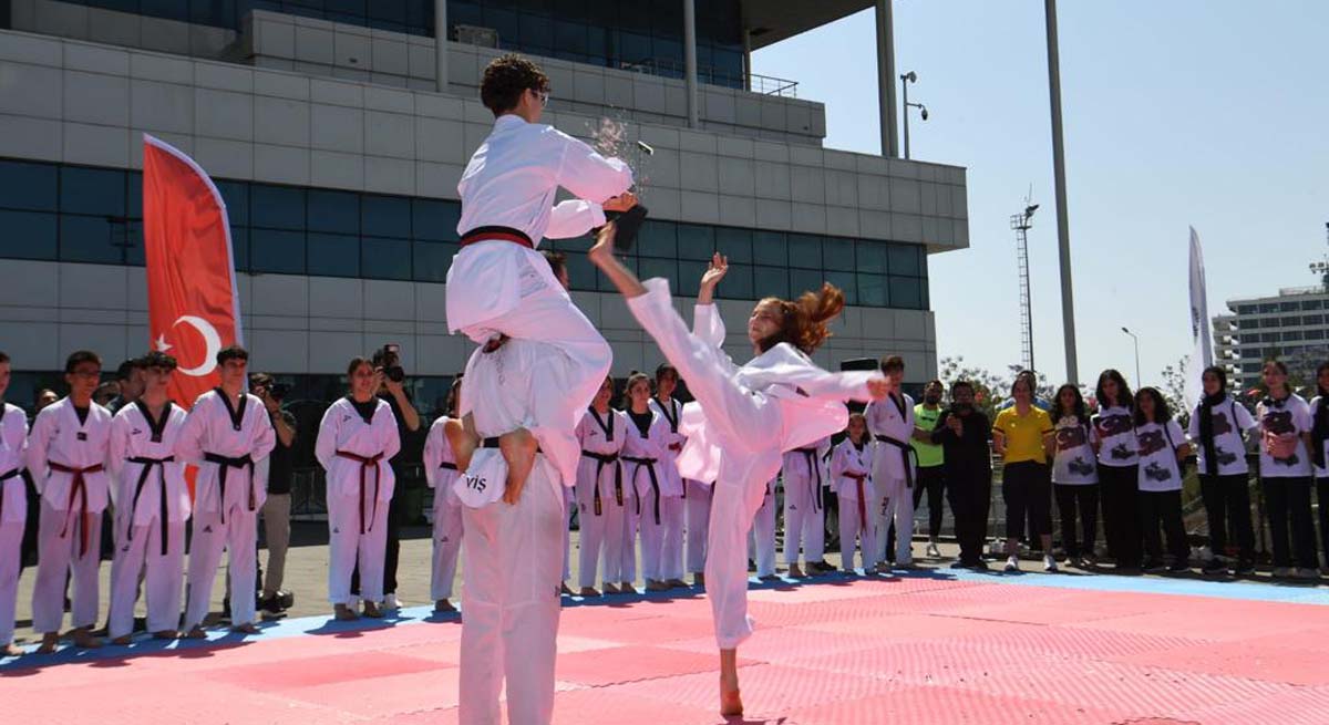 19 Mayıs Atatürkü Anma Gençlik Ve Spor Bayramı Coşkuyla Kutlandı 03