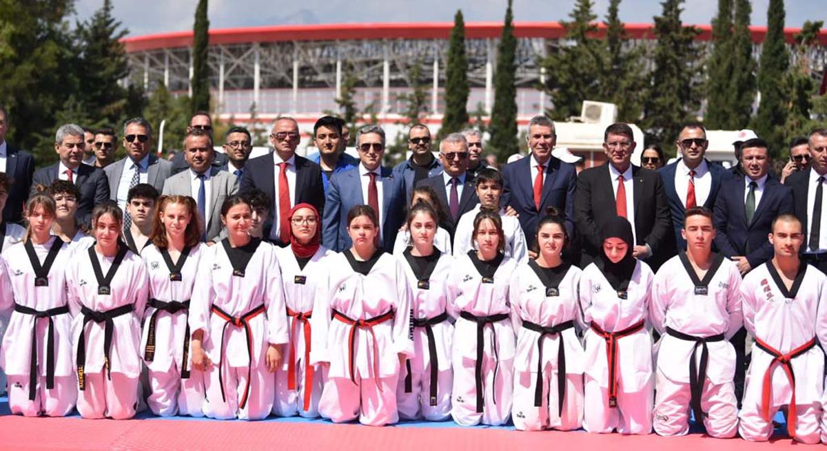 19 Mayıs Atatürkü Anma Gençlik Ve Spor Bayramı Coşkuyla Kutlandı 04