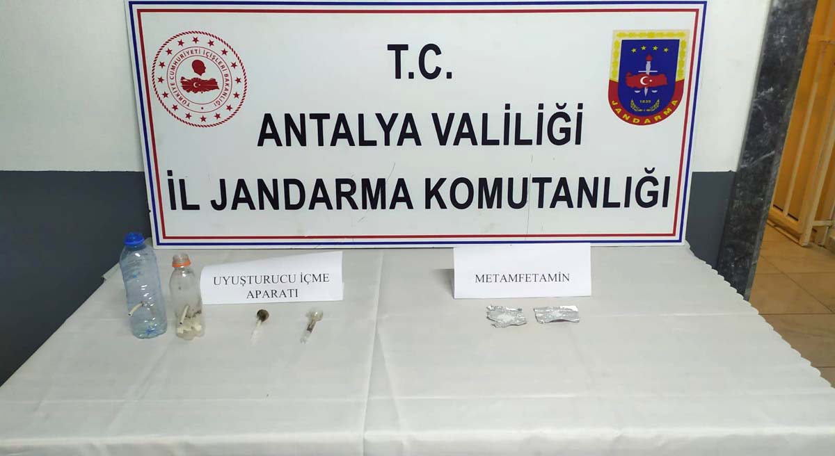 Jandarma Ekipleri Dur Durak Bilmeden Uyuşturucu Operasyonlarına Devam Ediyor 01