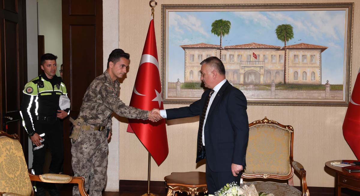 Türk Polis Teşkilatı Var Olsun 01