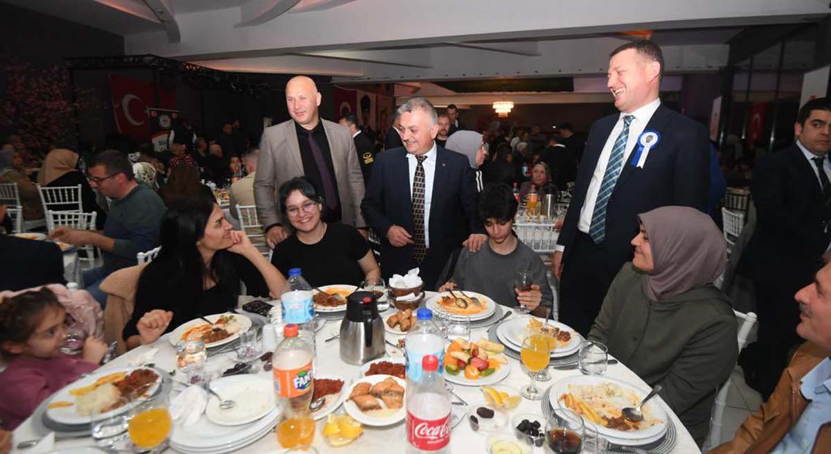Bu Cennet Vatanın Bir Santimetre Karesini Dahi Kimseye Vermeyiz 06