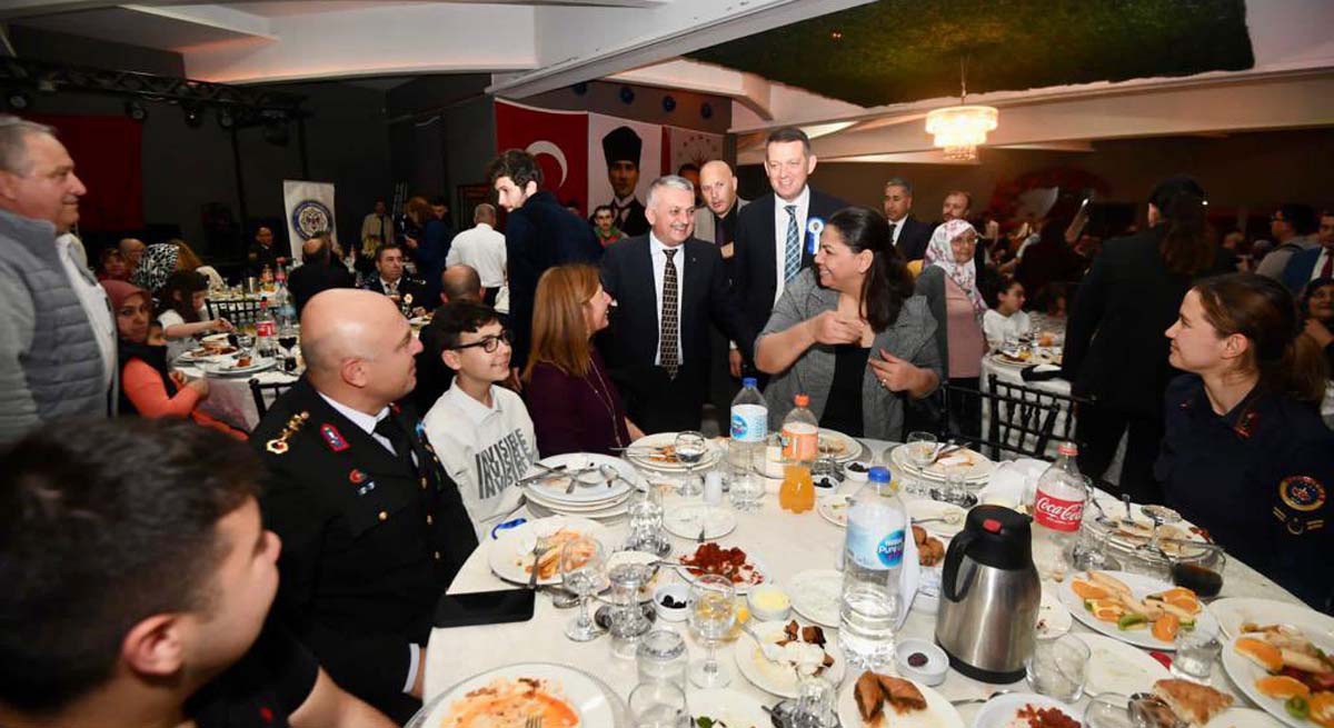 Bu Cennet Vatanın Bir Santimetre Karesini Dahi Kimseye Vermeyiz 08