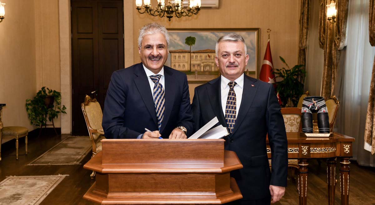 Vali Yazıcı Kuveyt Ankara Büyükelçisi Alenzi yi Kabul Etti 01