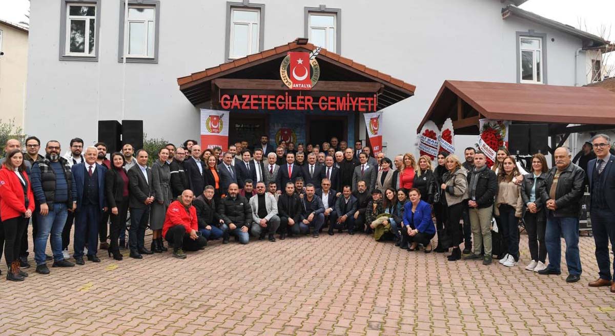 Basın Ne Kadar Özgürse Demokrasi O Kadar Gelişmiştir 04