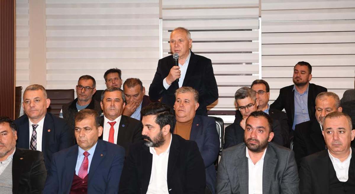 Vali Yazıcı Esnaf Ve Sanatkârlar Odaları Başkanlarıyla Bir Araya Geldi 04