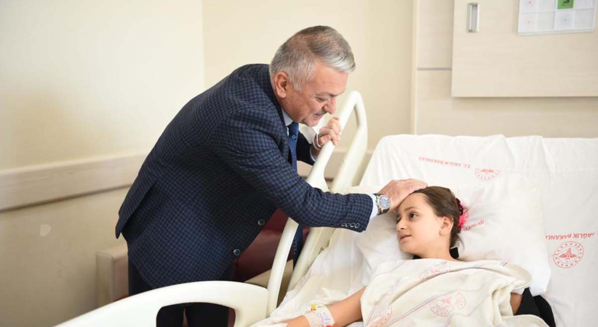 Tarifsiz Acıların İçinde Bile Güzel Şeyler Oluyor 01