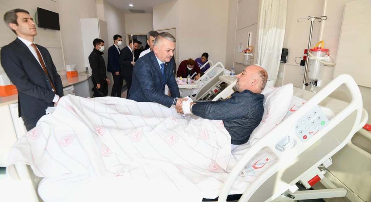 Tarifsiz Acıların İçinde Bile Güzel Şeyler Oluyor 06