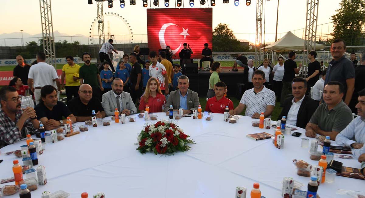 02 Antalya’nın Altın Çocukları Ödüllendirildi